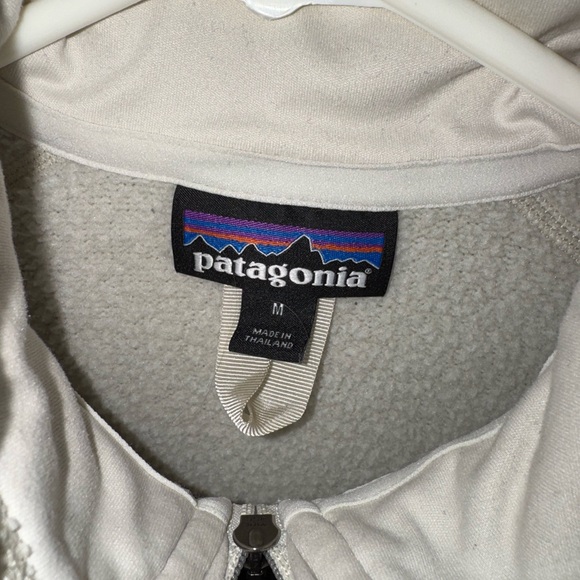 Patagonia Quarter Zip - Picture 3 of 5